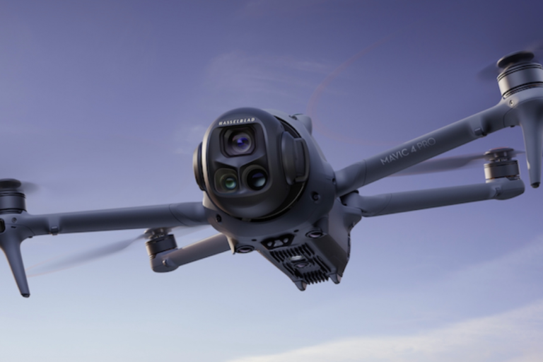 NEW DRON DJI MAVIC 4 PRO WITH TRIPLE camera and stabilizer of 360º


