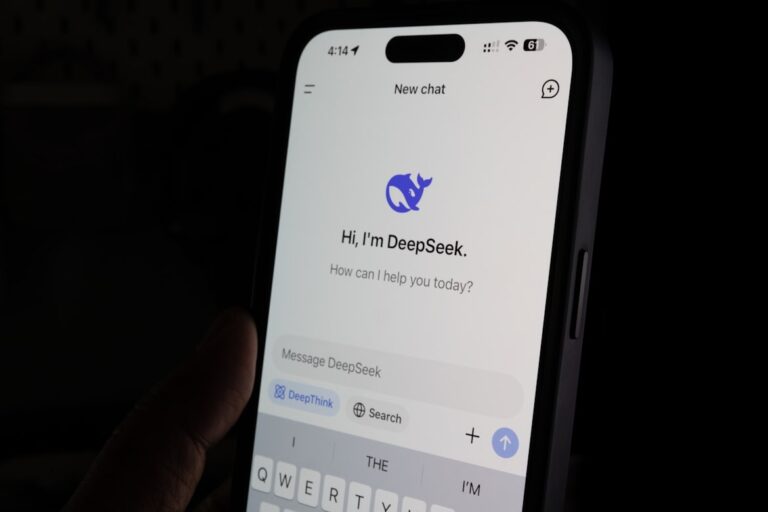 Germany asks Apple and Google


