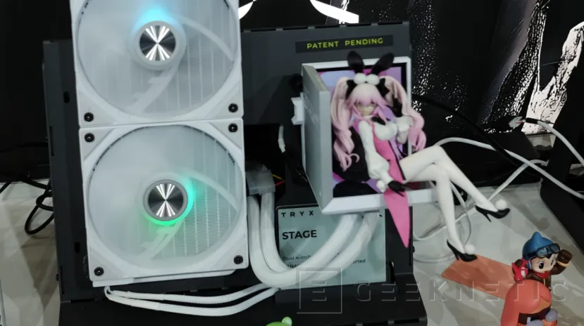 Geeknetic Tryx integrates LCD panels in different formats in its new cooling solutions 3