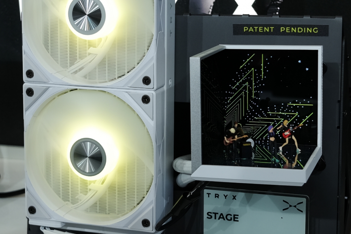 Tryx integrates LCD panels in different formats in its new cooling solutions
