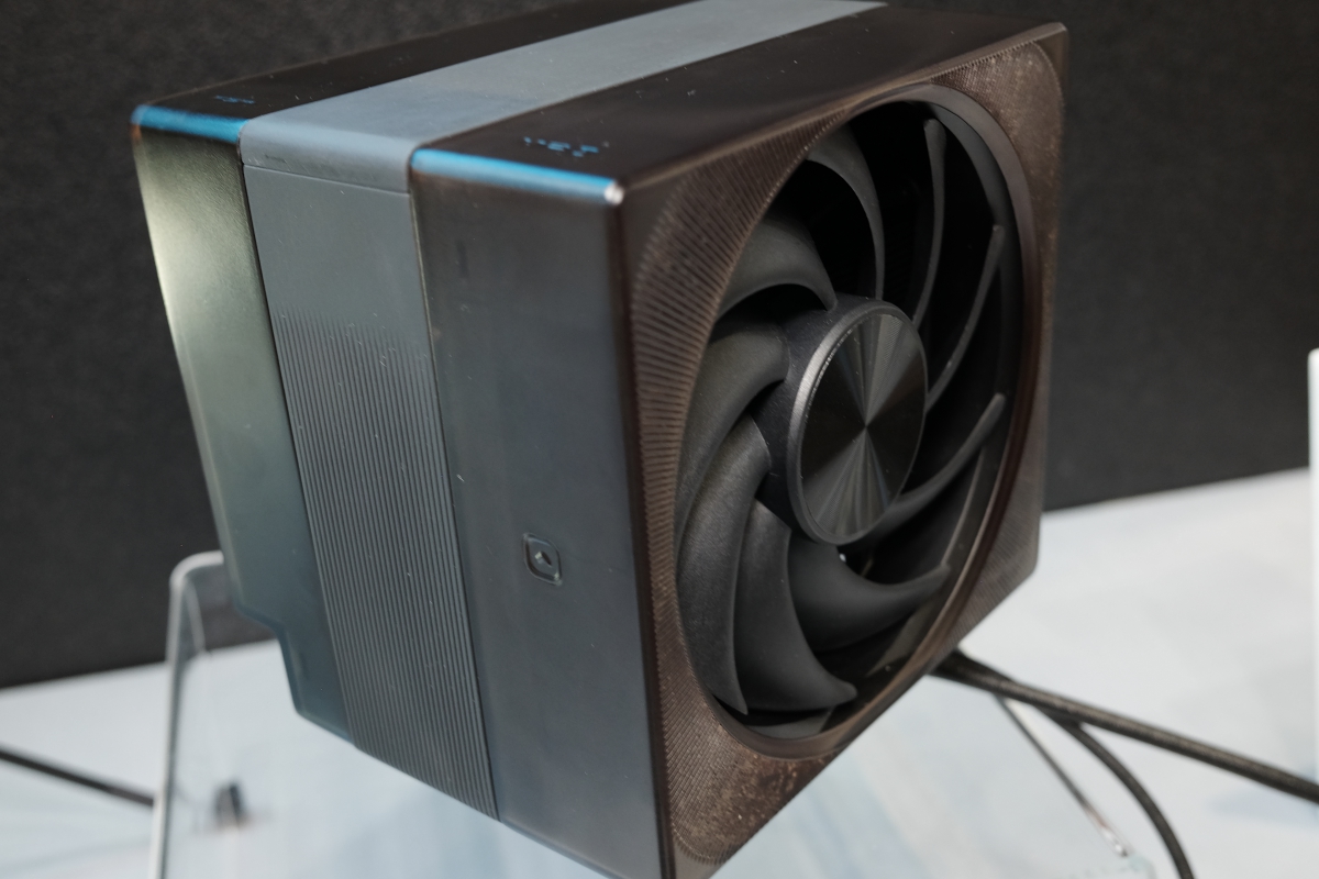 FSP shows us its new air dissipators for CPUS up to 300 w