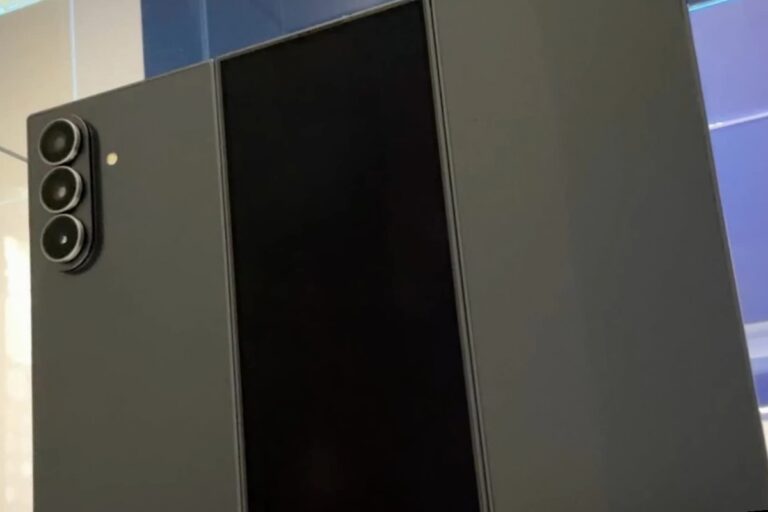 Leaked name of Samsung's first tri-folding: Galaxy Z TriFold, with 10” interior screen, 200 MP camera and ultra-limited launch


