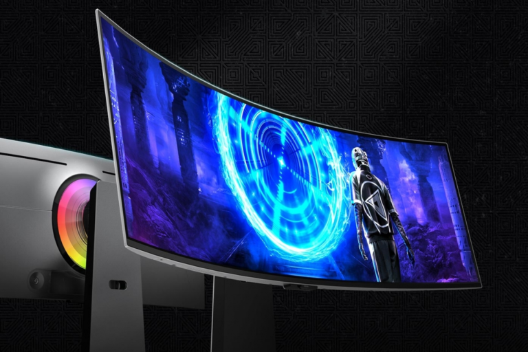 With this offer you can get the 49-inch Samsung Odyssey G9 OLED monitor for 789.19 euros


