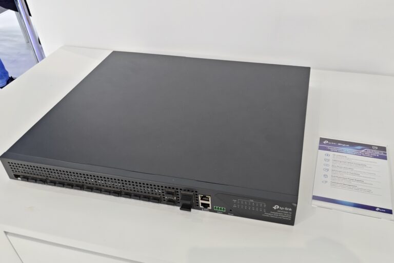 TP-Link showed at MWC 2026 its commitment to networks managed with AI for operators and service providers
