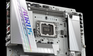 https://www.geeknetic.es/Noticia/38463/GIGABYTE-anade-soporte-para-memoria-HUDIMM-en-placas-Intel-de-las-series-600-700-y-800.html