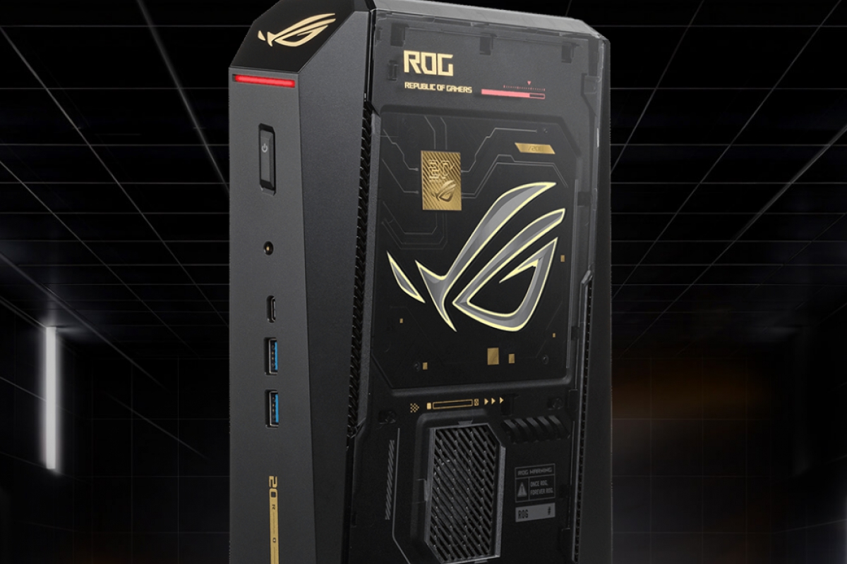 A 3 liter Mini PC with an RTX 5090