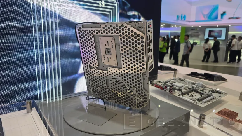 Geeknetic Gigabyte presents this COMPUTEX 2026 its AORUS X870E Infinity Next board with 64 phases and 3D printed metal heatsinks 3
