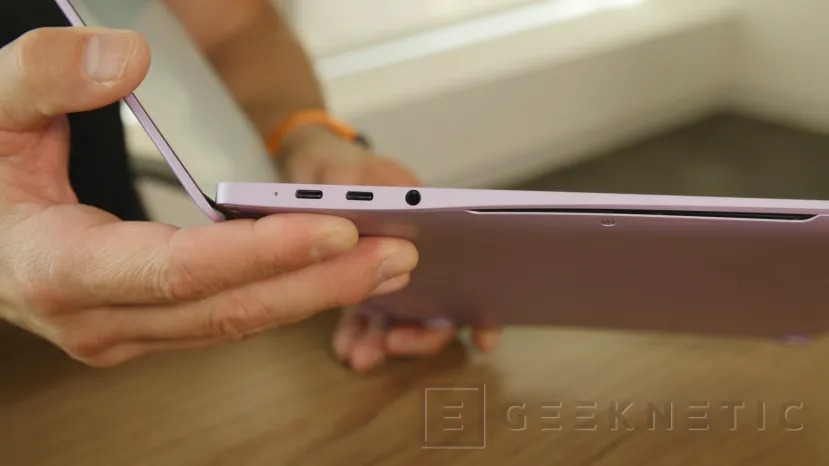Geeknetic Intel expands how Firefly will work, its commitment to a new generation of affordable laptops 5