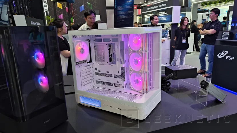 Geeknetic The FSP M381 and M581 combine curved glass, support for a 360 mm radiator and extra functions such as a rear fan with display 3