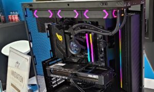 EINAREX presents ORBIT, a new range of AIO liquid cooling with an integrated screen to monitor the PC