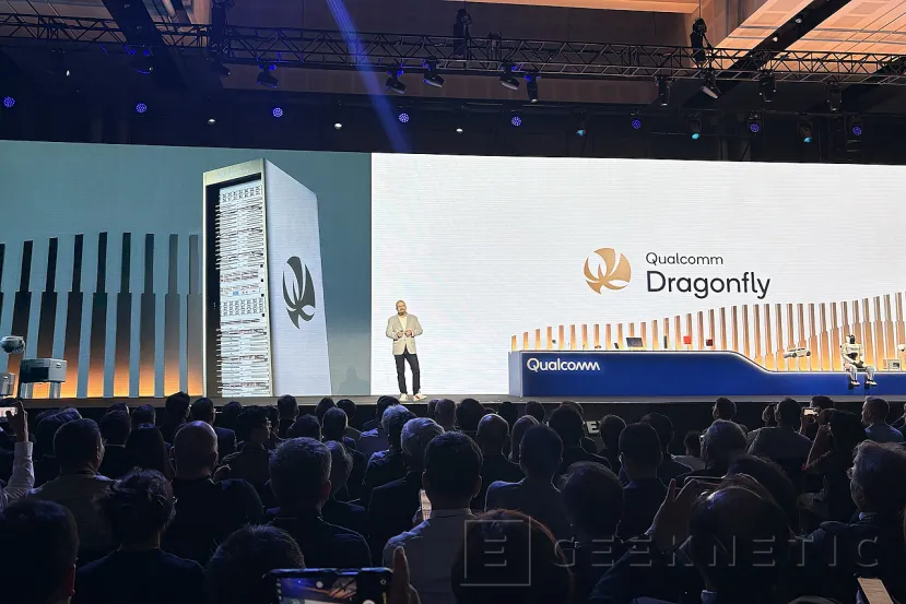 Geeknetic Qualcomm presents Dragonfly, its new brand for data centers, and lets us see the rack at Computex 2026 3