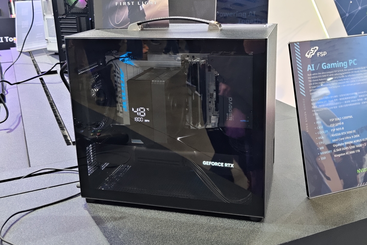 We have seen the FSP S210 and S350, two M-ATX SFF cases with support for RTX GPUs and radiators up to 240 mm