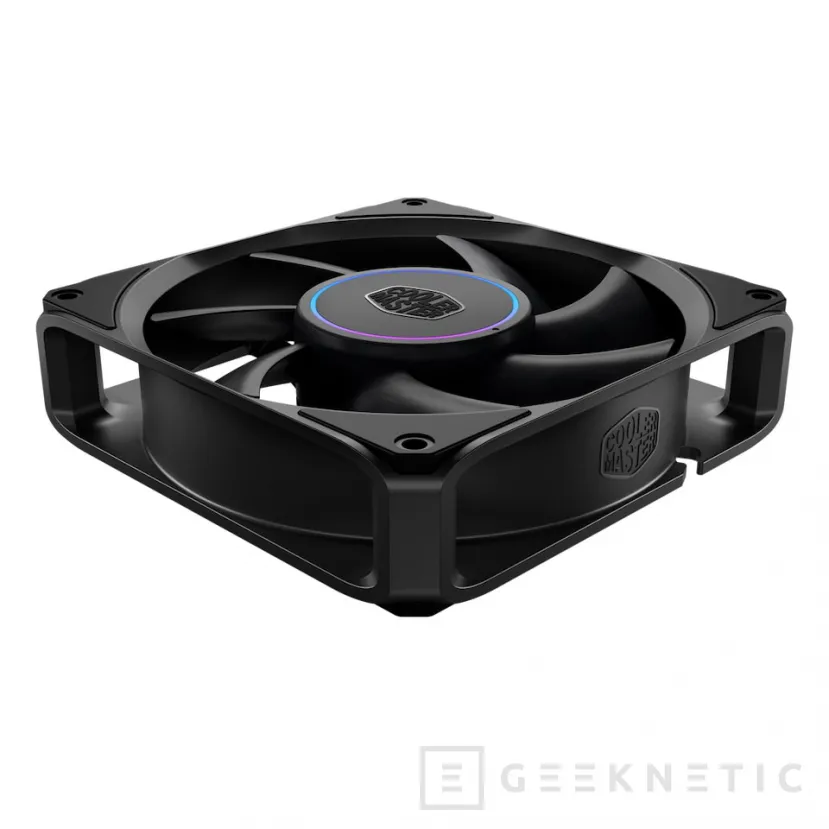 Geeknetic Cooler Master's new fans use cast aluminum blades to avoid deformation at high revolutions 4