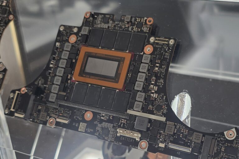 A laptop with RTX Spark is found on the road and its consumption and performance are analyzed before its launch
