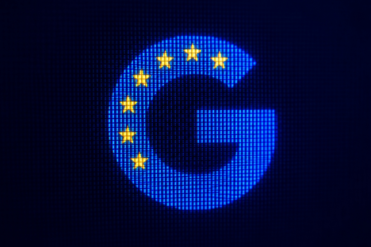 Commission forces Google to open Android to other AI assistants and share search data from 2027