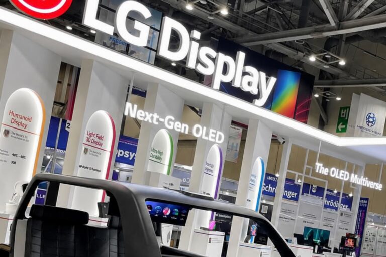 LG Display eliminates the metal mask from the OLED process with FLiPP: 64% more substrate utilization