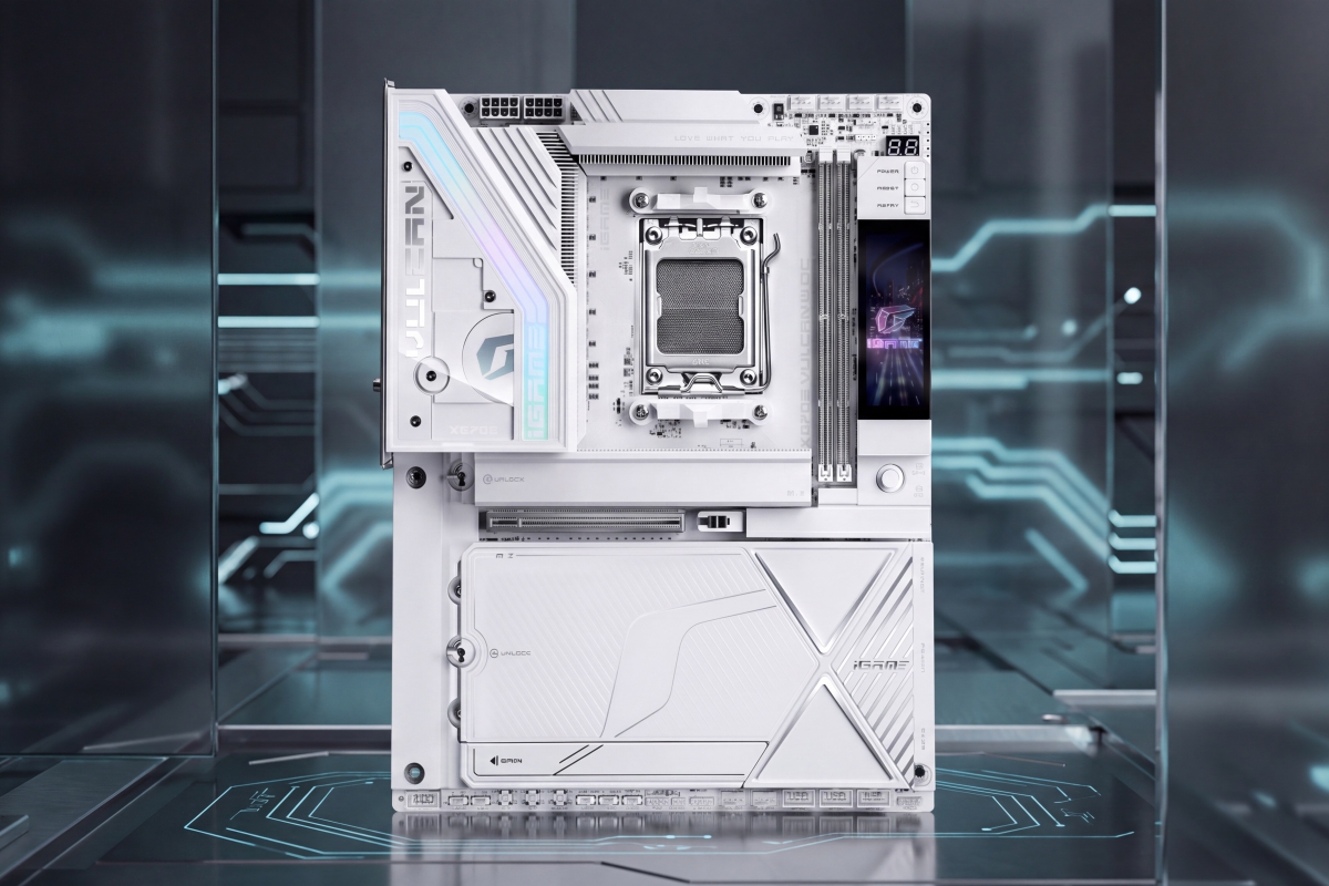 Colorful launches a white X870E board with screen, USB4 and five M.2 slots