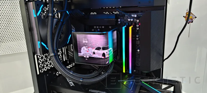 Geeknetic TCOMAS debuts the AIO Gold Limited Edition and the PC Project Infinity 2 at Gamescom