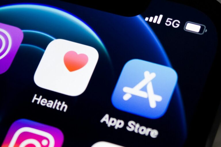 Apple reduces fees for digital transactions outside its store to 5% and announces other changes in the EU