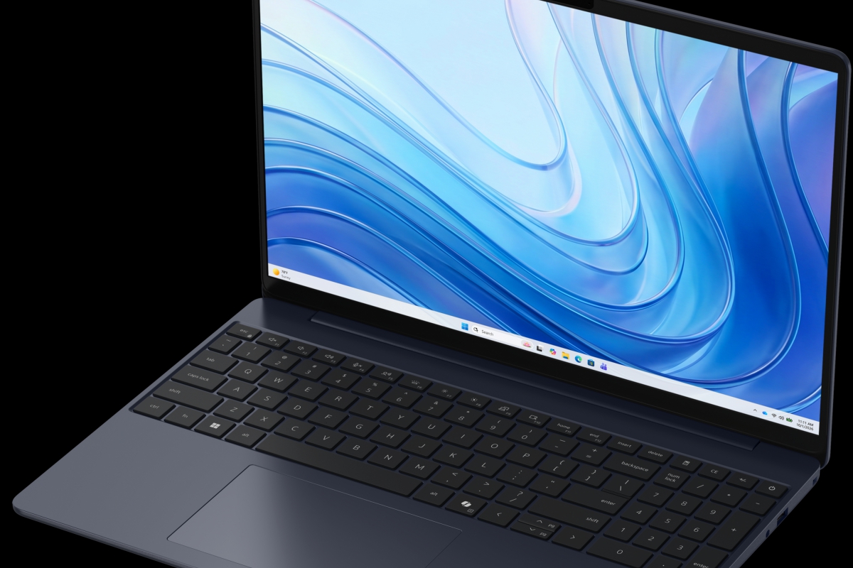 Dell 15 is the 749 euro laptop with Core Ultra 3 304, 8 GB of RAM and 512 GB SSD to compete with the MacBook Neo