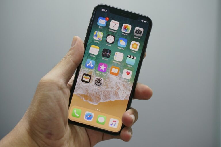 The end of an era has arrived: the iPhone X is already an obsolete device for Apple