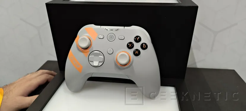 Geeknetic The SCUF Nemesis Pro 8K reaches 8,000 Hz even via wireless connection 2