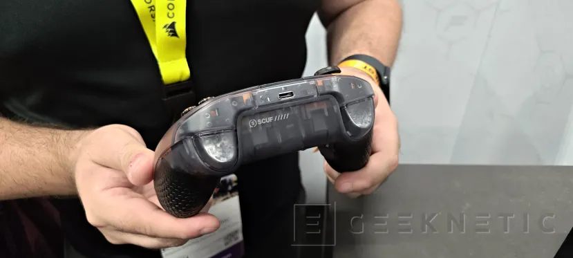 Geeknetic The SCUF Nemesis Pro 8K reaches 8,000 Hz even via wireless connection 3