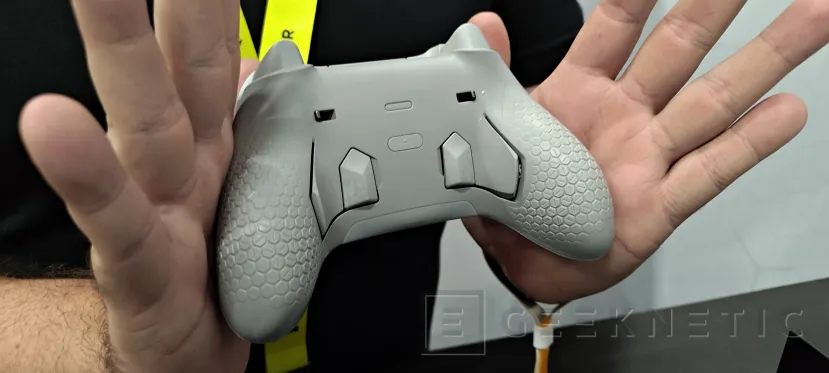 Geeknetic The SCUF Nemesis Pro 8K reaches 8,000 Hz even via wireless connection 4