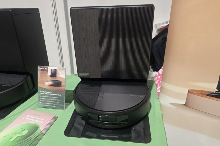 iRobot presents its most advanced Roomba with ultrasonic scrubbing and self-cleaning roller