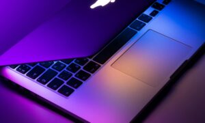 Apple replaces a broken 2020 Intel MacBook Air with a model with an M5 chip through AppleCare