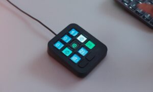 Logitech MX Keypad is the new control center for developers with integration into GitHub Copilot, Claude Code and OpenAI Codex