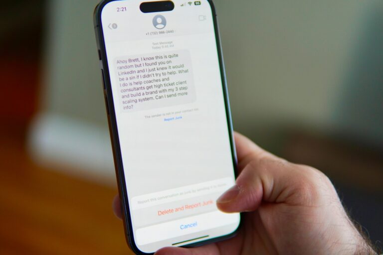 Now you can know who is really behind an SMS, even if it is signed with an alias
