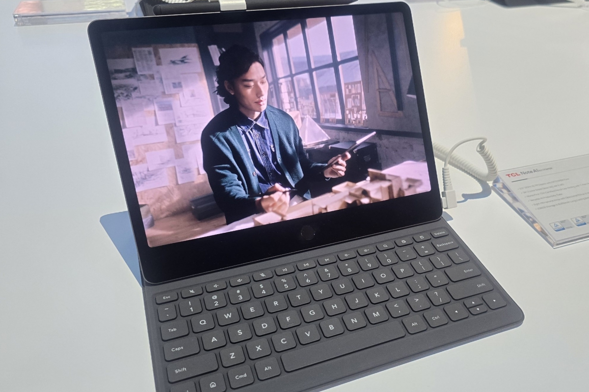 TCL presents the 11 and 12.2 inch TAB A1 and A1 Plus with NXTPAPER screen option ideal for reading