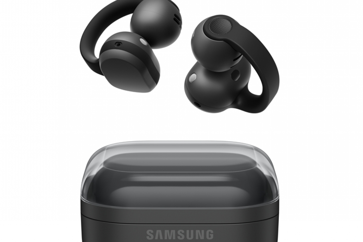 Samsung presents the Galaxy Buds On, its first clip-on headphones that leave the ear open
