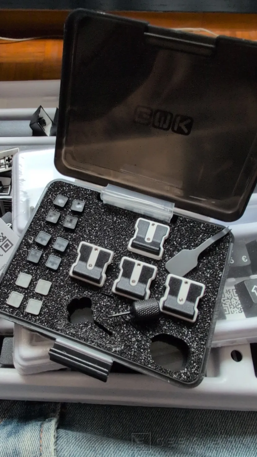 Geeknetic GMK TriggerKey allows you to adjust the actuation point and travel of the WASD keys on keyboards with MX 2 type switches