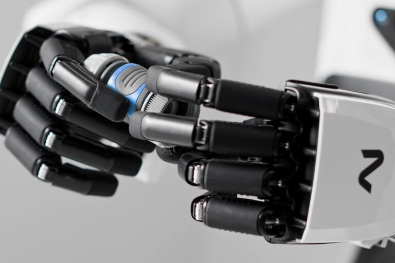 NEURA Robotics presents Neuron AI: a model that combines vision, touch and memory to control robots